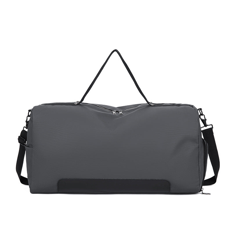 Sporty travel bag with generous storage space and versatile carrying system Kalsten