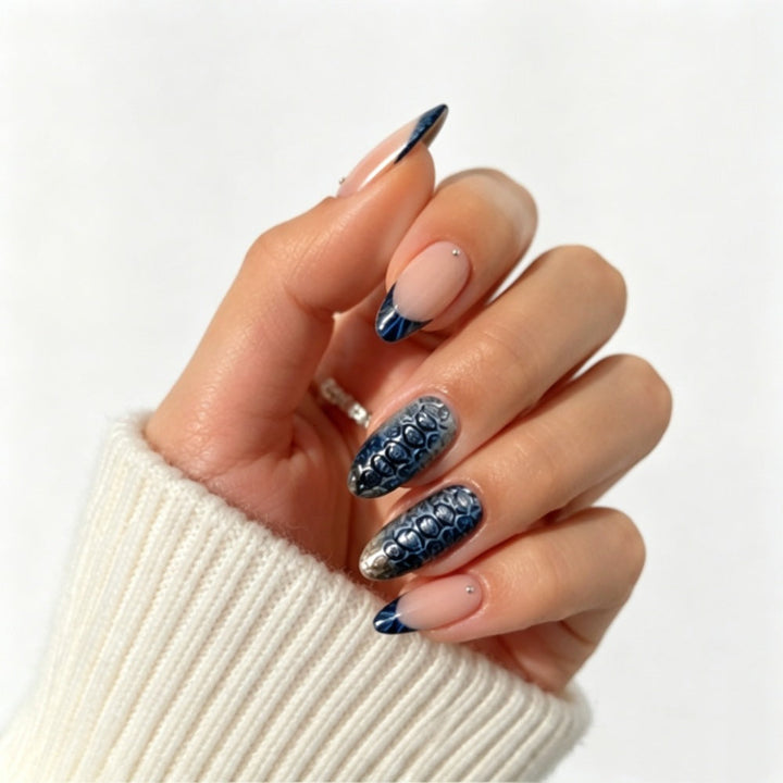 Artificial nails with elegant tip decoration and decorative accents Kalsten