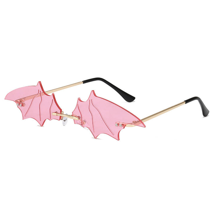 Women's designer sunglasses in exceptional bat style Kalsten