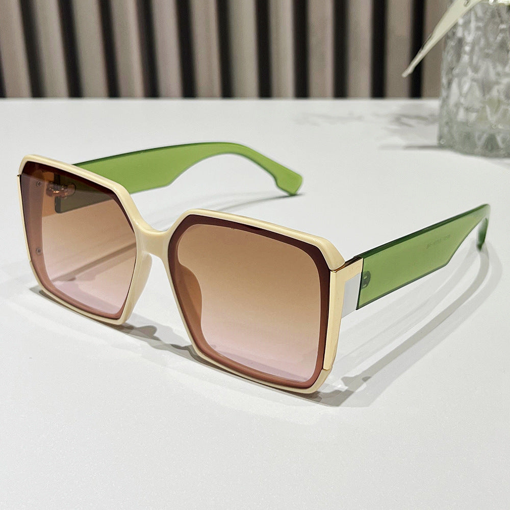 Women's fashionable sunglasses with elegant accents Kalsten