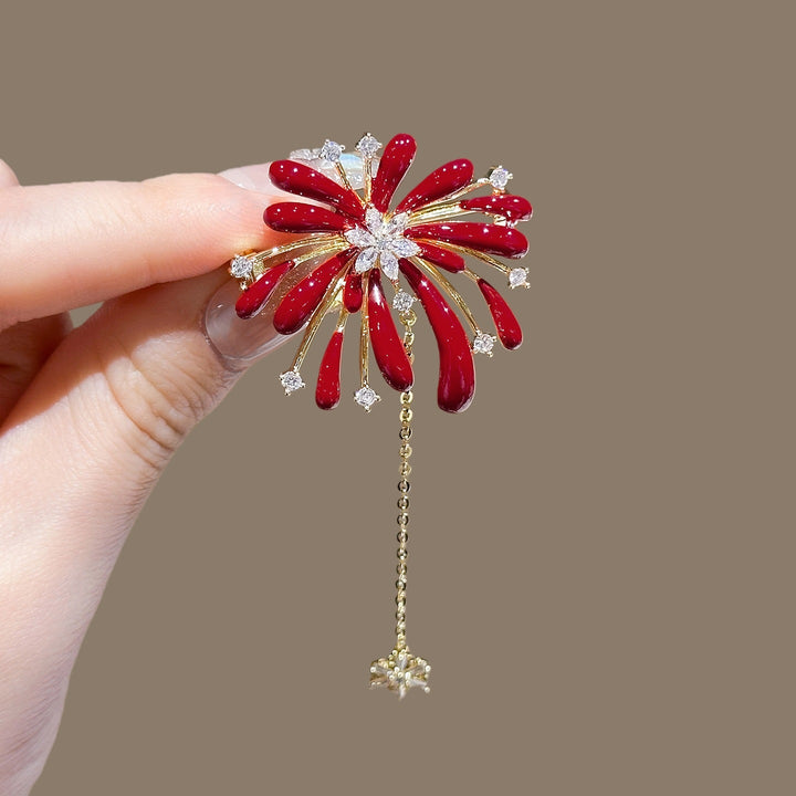 Sparkling flower brooch with chain pendant Kalsten
