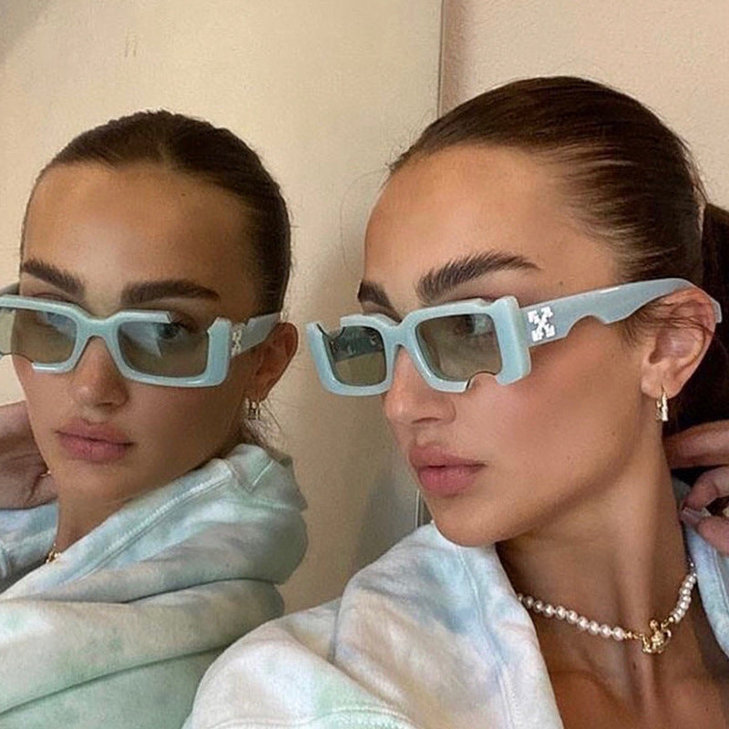 Ladies fashionable sunglasses with distinctive design and sturdy plastic frame Kalsten