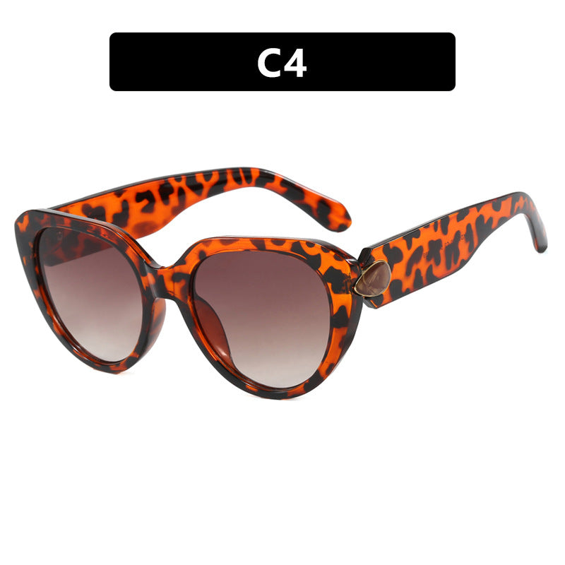 Women Cat-Eye Sunglasses with striking design and protective UV filter Kalsten
