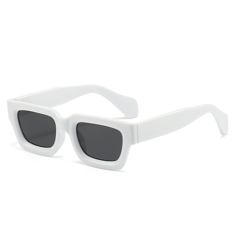Women's trendy sunglasses with sturdy and transparent frame Kalsten