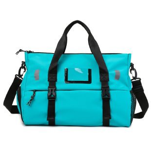 Sporty travel bag with innovative carrying system and durable material Kalsten