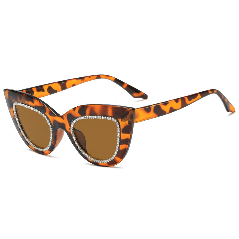 Ladies Cat-Eye Sunglasses with Sparkling Accents Kalsten