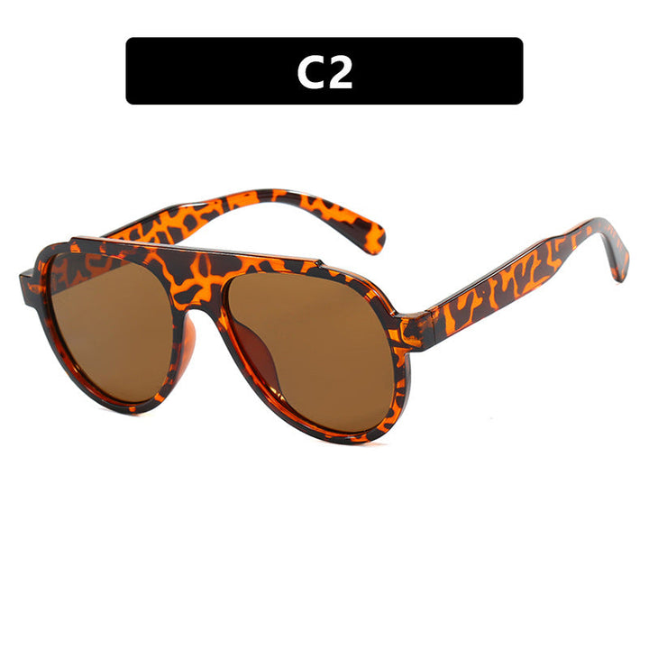 Women's stylish black sunglasses in modern design Kalsten