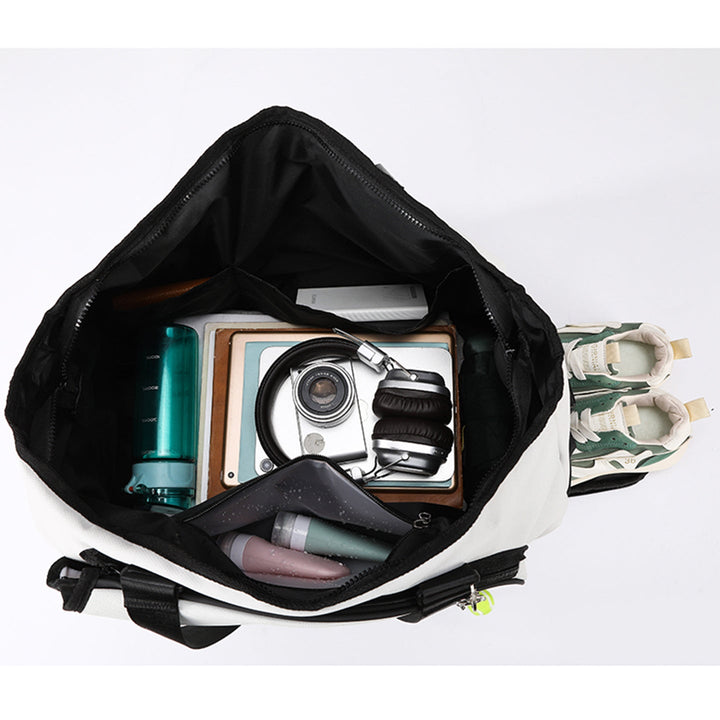 Versatile sports and travel bag with innovative storage Kalsten