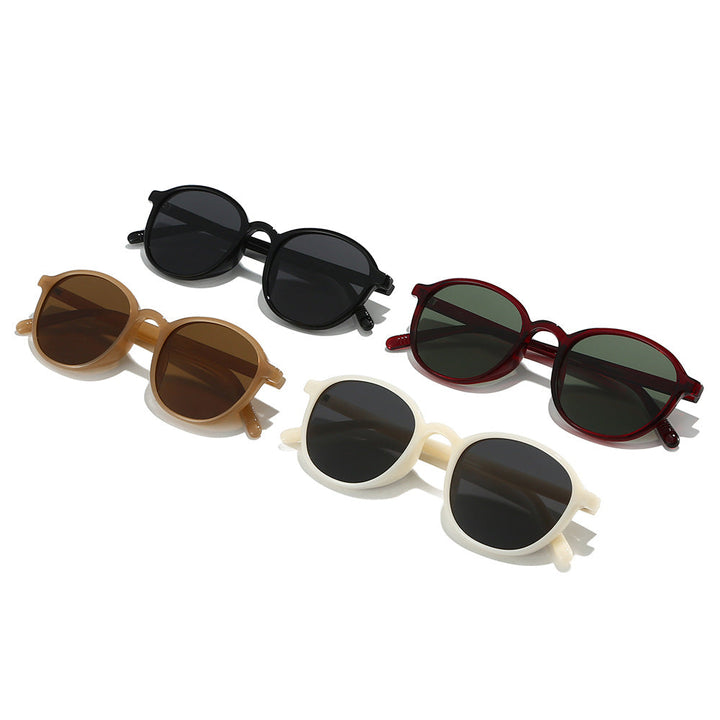 Ladies fashionable sunglasses in classic oval design Kalsten