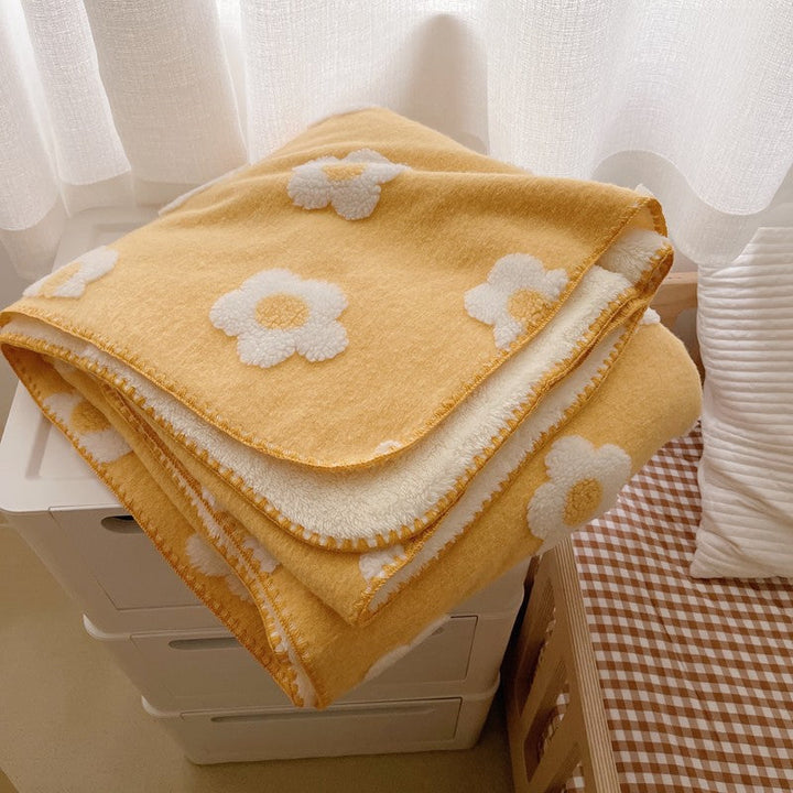 Unisex Cozy Cotton Blanket with Playful Flower Pattern Kalsten