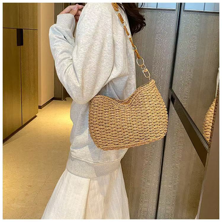 Handbag Made of Braided Natural Material Kalsten