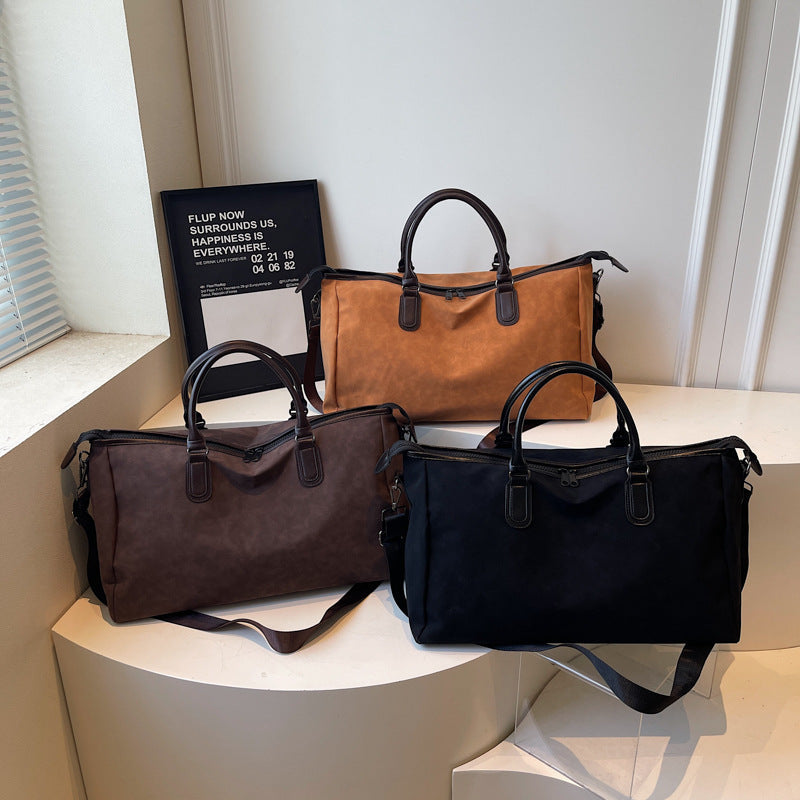 Leisure travel bag with durable material and multiple compartments Kalsten
