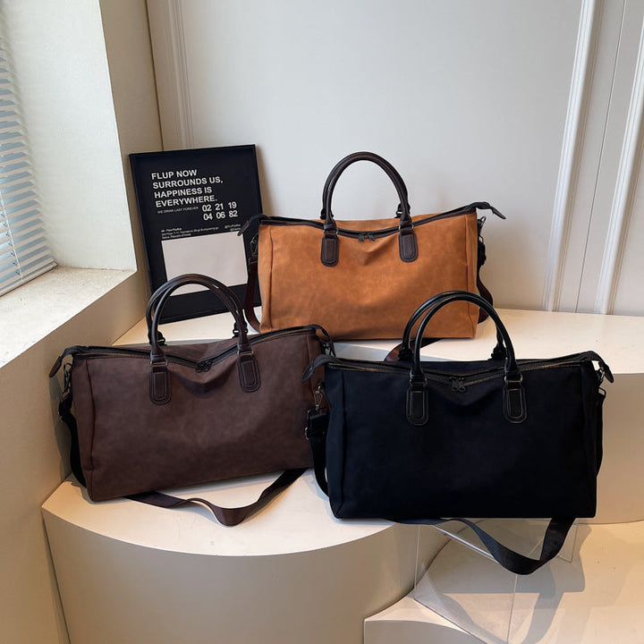 Leisure travel bag with durable material and multiple compartments Kalsten