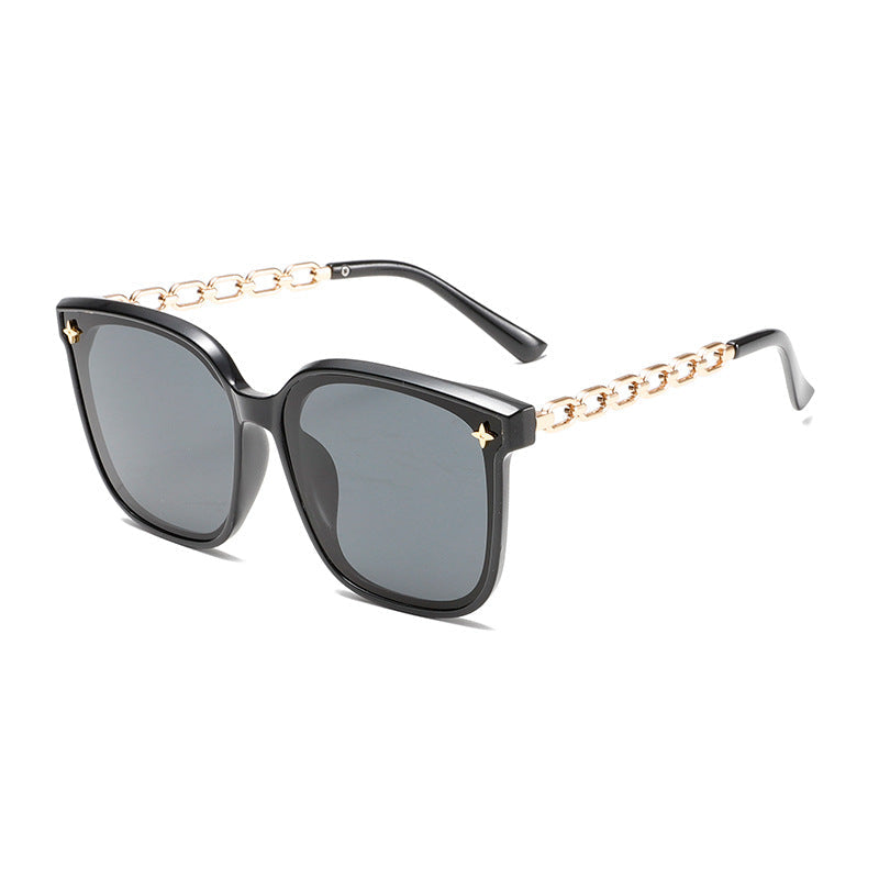 Women's Fashion Sunglasses with High-Quality Chain Detail Kalsten