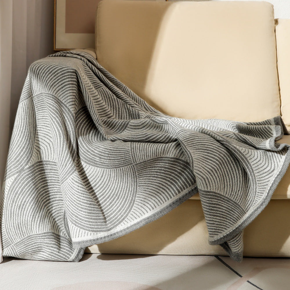 Women's exclusive and cozy knit blanket with geometric pattern Kalsten