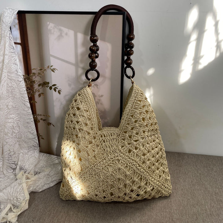 Hand-knotted shoulder bag with wooden handles Kalsten