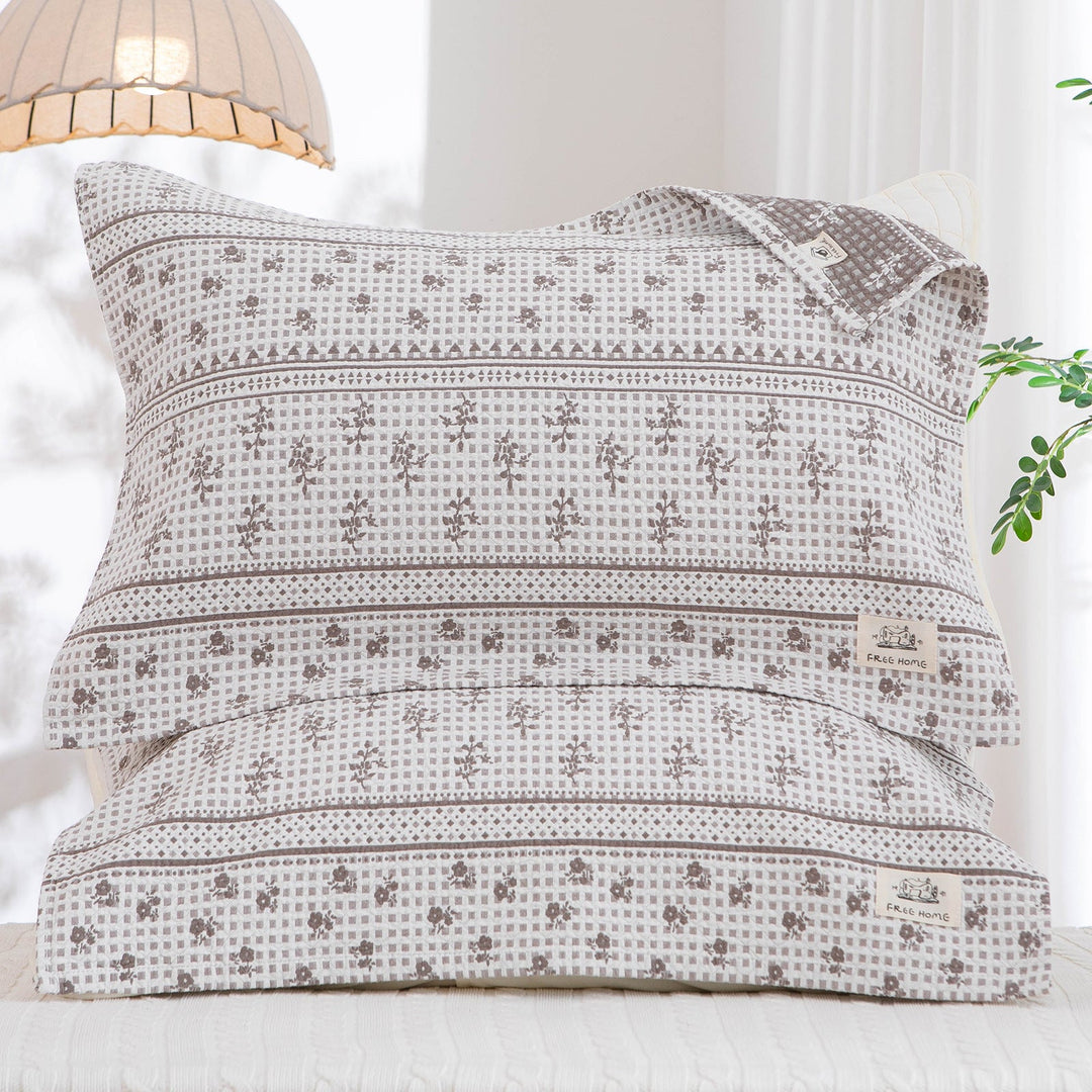 Women's pillowcase with modern checkered pattern Kalsten