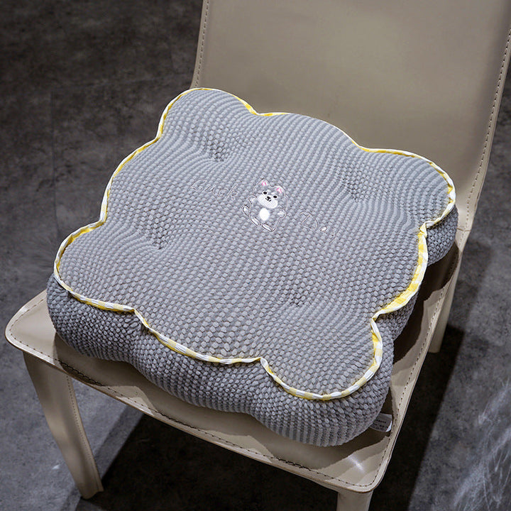 Plush seat cushion with flower pattern Kalsten