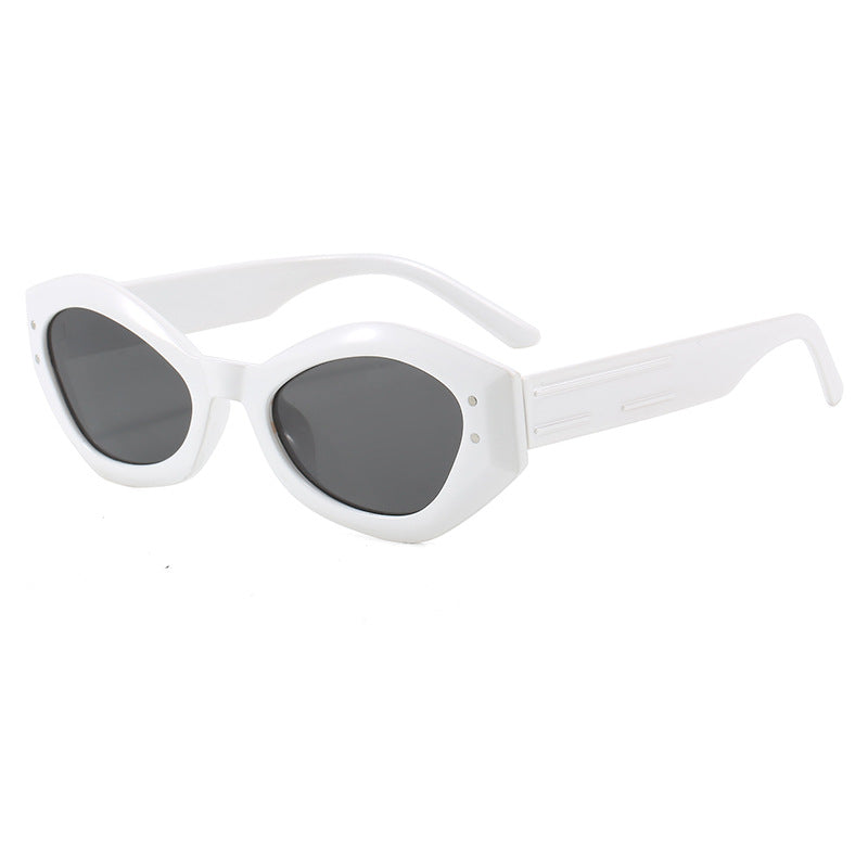 Women's Cat-Eye Sunglasses with Modern Design and Wide Frame Kalsten