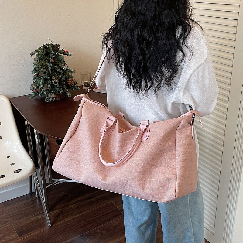 Travel bag with multifunctional compartments and elegant design Kalsten