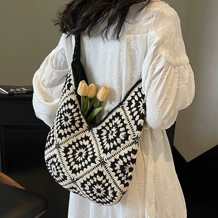 Hand-knotted shoulder bag with unique floral pattern Kalsten