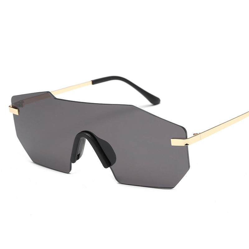 Women's oversized sunglasses in futuristic design Kalsten