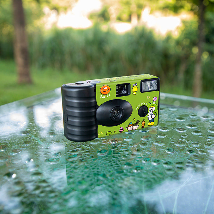 Customizable Fun-Themed Flash Camera Kalsten