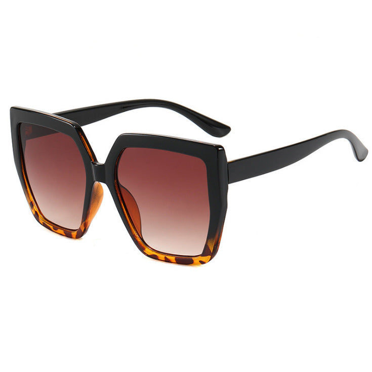 Ladies elegant oversized sunglasses with luxurious frame Kalsten