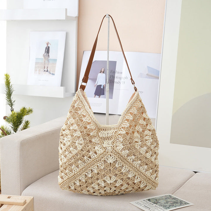 Handmade shoulder bag made from natural materials Kalsten