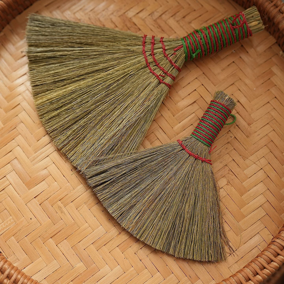 Women's Hand-Woven Broom Kalsten