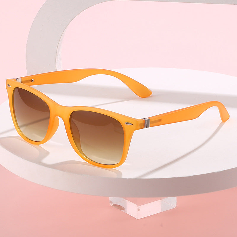 Women’s fashionable sunglasses with protective UV protection and trendy design Kalsten