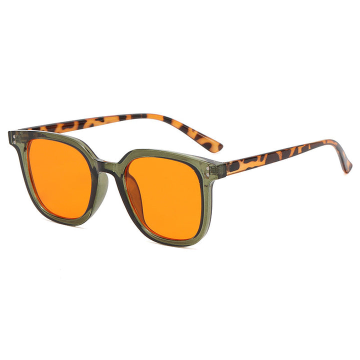 Ladies square designer glasses with thick frame and elegant profile Kalsten