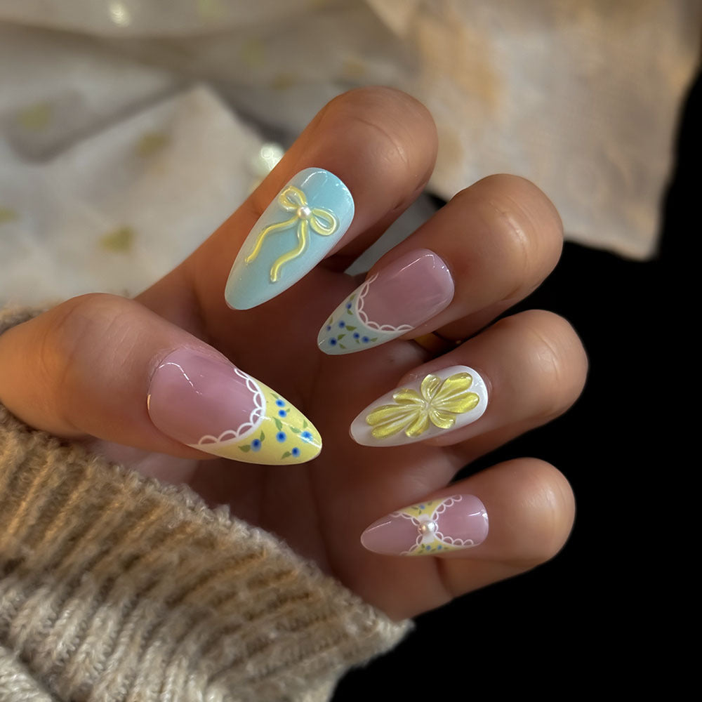 Artistic Decorative Press-On Nail Set Kalsten