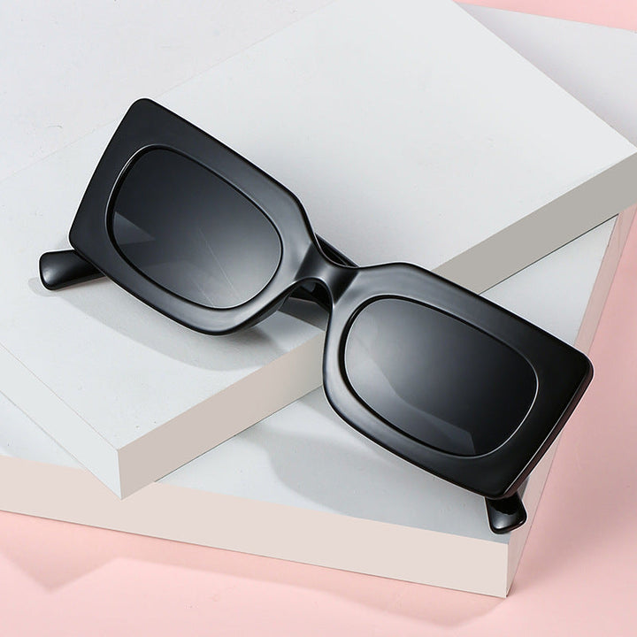 Ladies fashionable sunglasses in angular design Kalsten