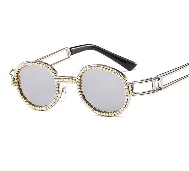 Women's feminine designer sunglasses with extravagant frame Kalsten