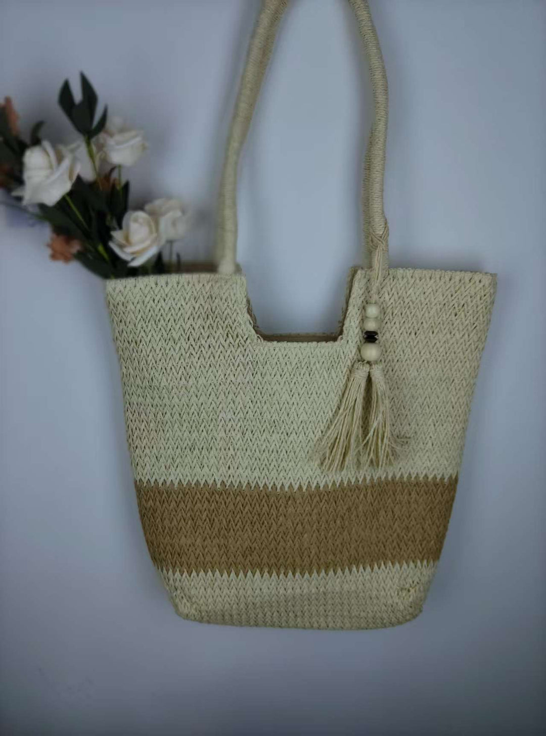 More elegant and stylish straw hat with lace band Kalsten