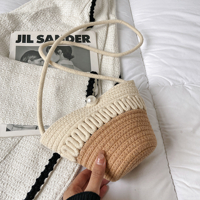 Playful Crossbody Bag Made of Braided Material Kalsten