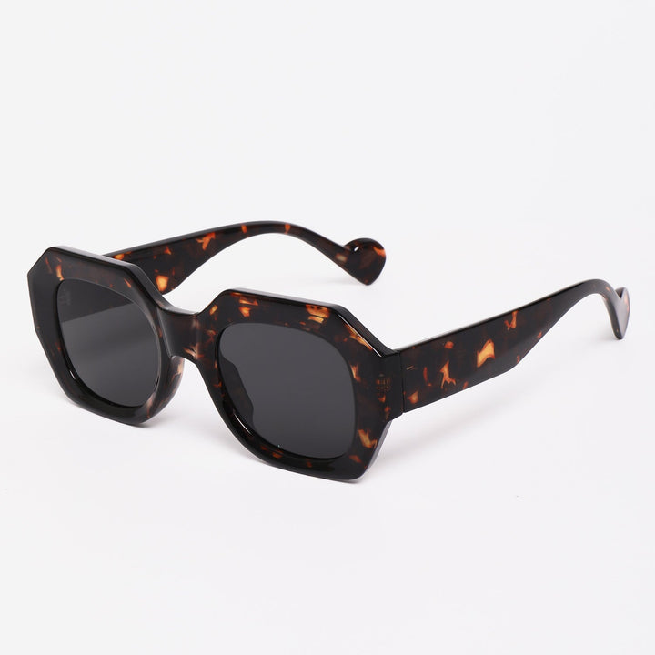 Women’s sunglasses in a unique, octagonal design with polarized lenses Kalsten