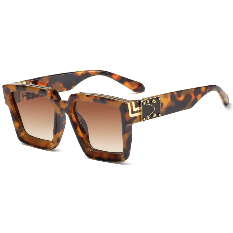 Women's square designer sunglasses with striking frame Kalsten