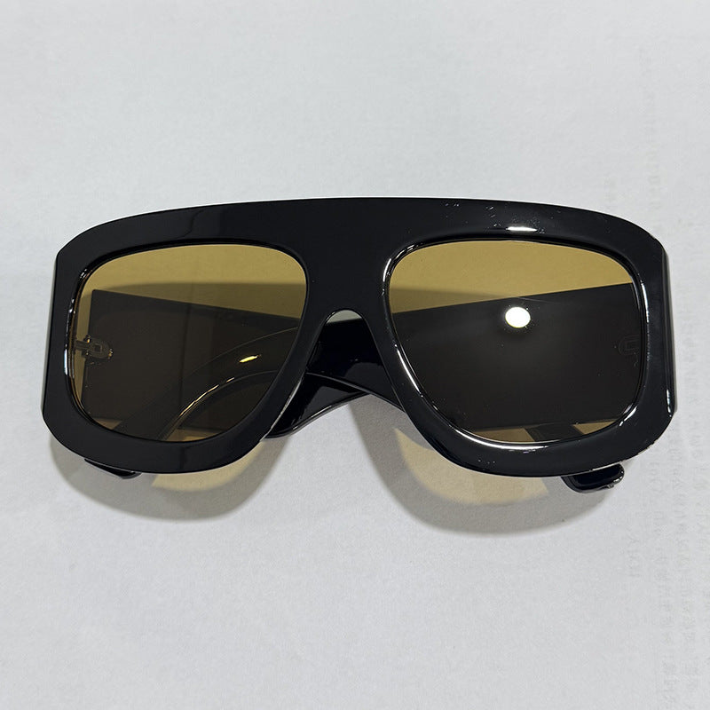 Ladies fashionable oversized sunglasses with wide frame and protective UV filter Kalsten