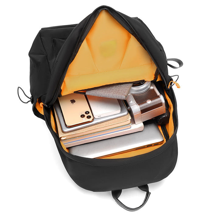 High-functional backpack with multiple compartments and ergonomic carrying elements Kalsten