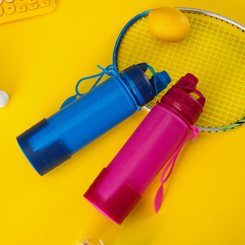 Women's foldable silicone drinking bottle with secure closure Kalsten