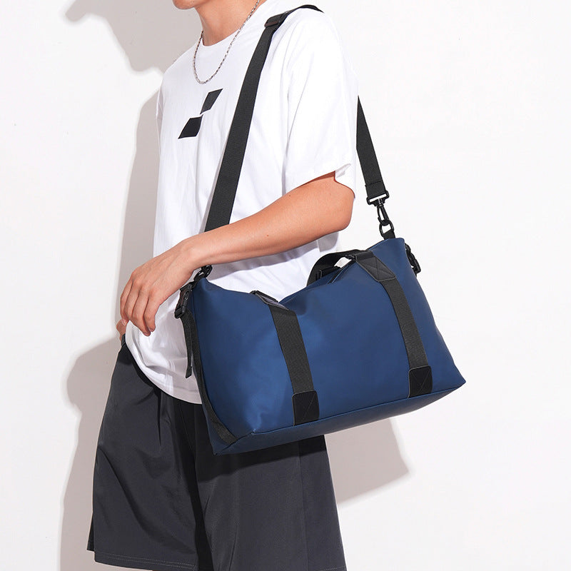 Multifunctional Sport Duffel Bag with Water-Repellent Material and Sturdy Carry Handles Kalsten