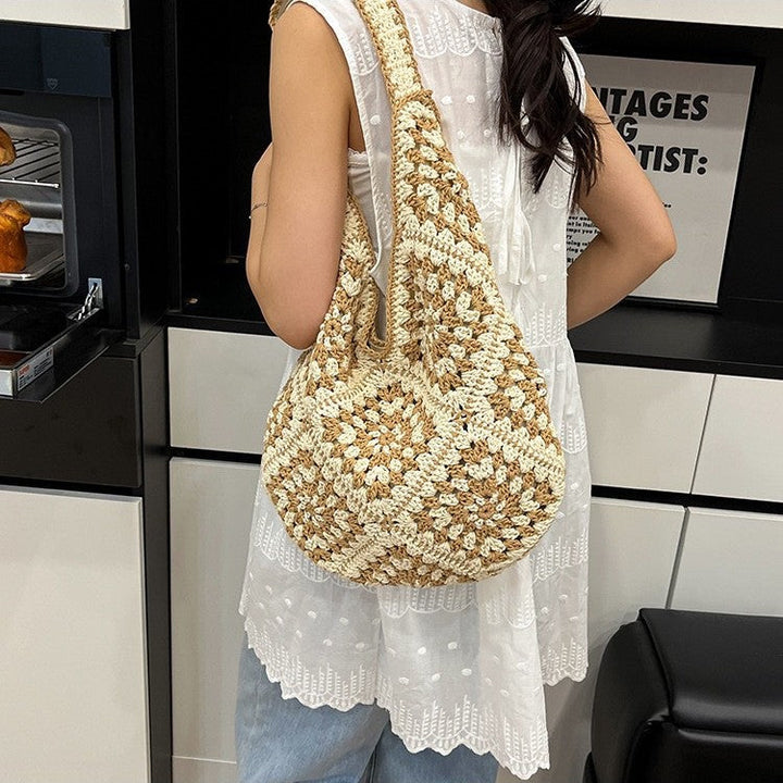 Hand-knotted shoulder bag with floral motifs Kalsten