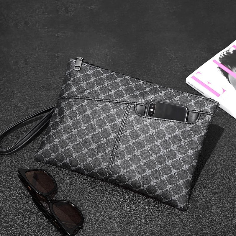 Elegant Leather Clutch Kalsten