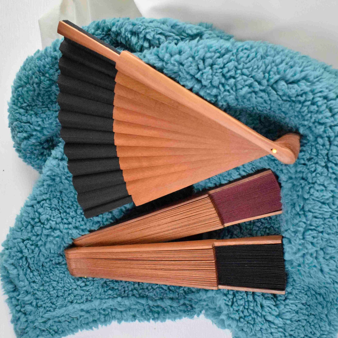 Ladies elegant hand fan made of eco-friendly paper Kalsten