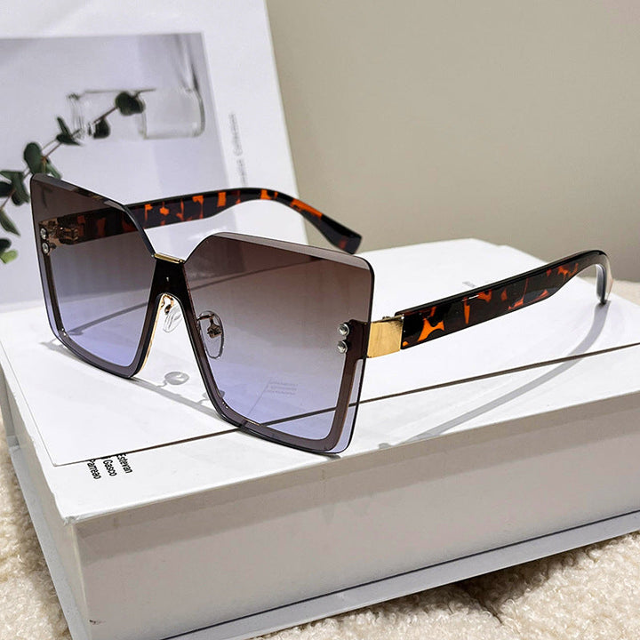 Ladies oversized sunglasses in modern design with UV protection Kalsten