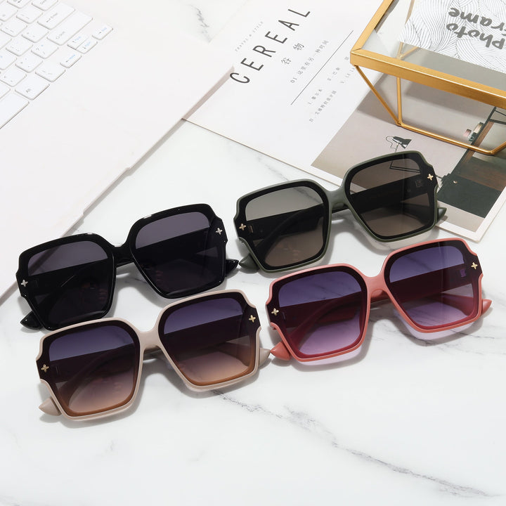 Ladies square oversized sunglasses with modern design Kalsten