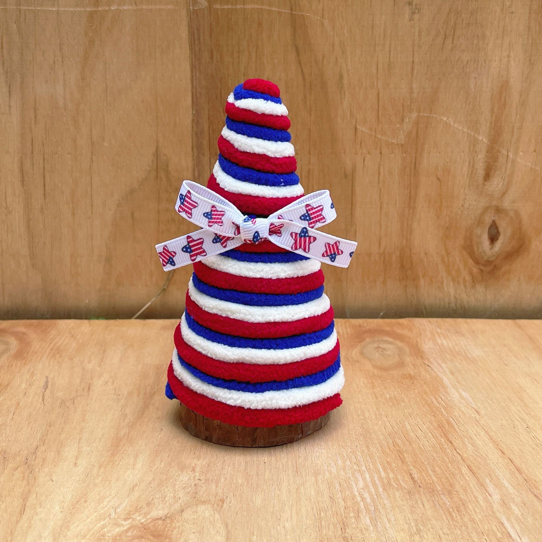 Unisex decorative table top Christmas tree made of felt and knitted structure with star appliqués Kalsten