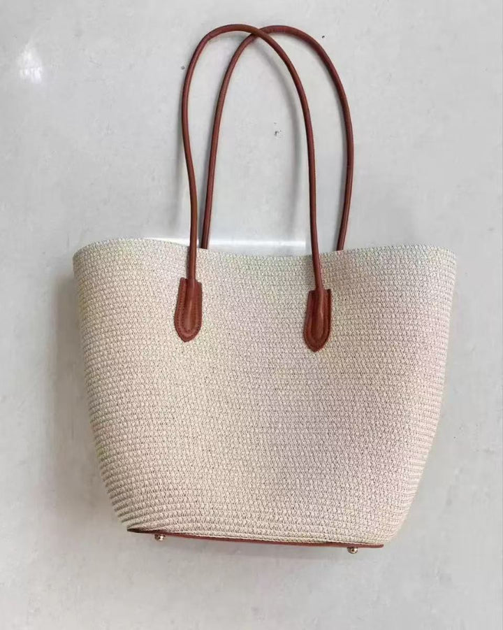 Sleek beach bag with matching sun hat Kalsten